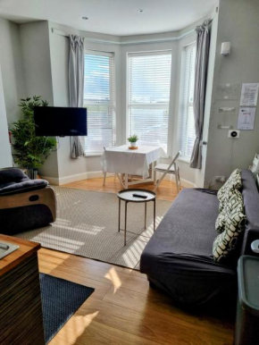 1 West Beach - dog friendly - Portrush by the Sea